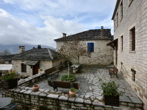 Nikolas Traditional Guest House in Koukouli, Zagorochoria